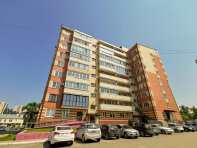 Вид на дом из двора