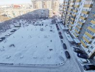 С балкона вид во двор