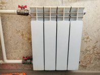 Радиатор отопления в кухне