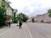 Недалеко от дома остановка городского транспорта