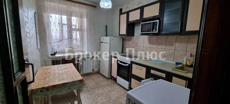 Сдаю 2-к. квартиру, 30 м². Абакан, Советская, 113