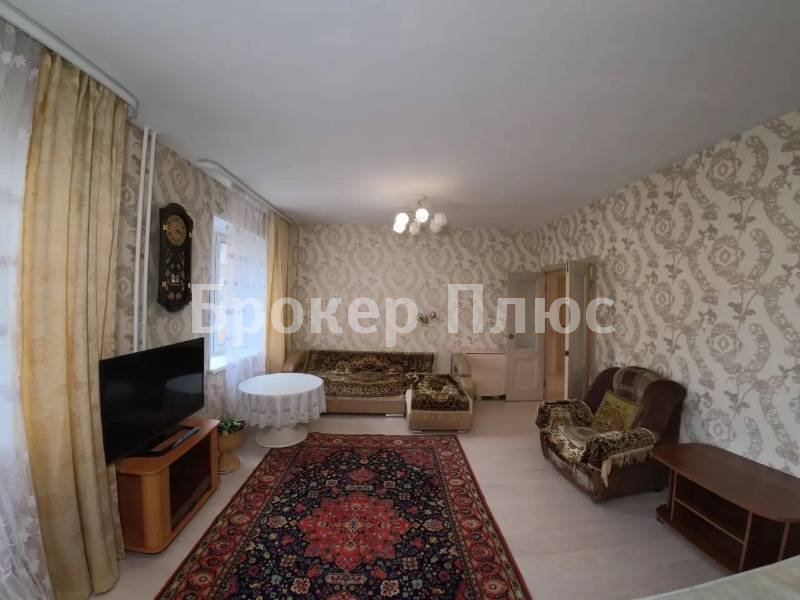 Сдаю 2-к. квартиру, 68 м². Абакан, Некрасова, 23б