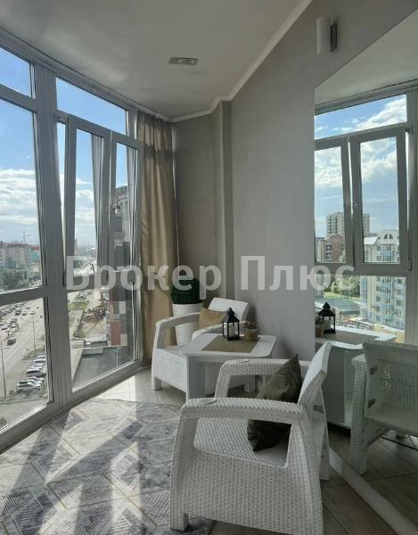 Сдаю 2-к. квартиру, 100 м². Абакан, Кирова, 112/3