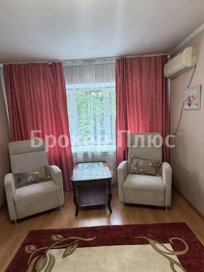 Сдаю 1-к. квартиру, 30 м². Абакан, Щетинкина, 11