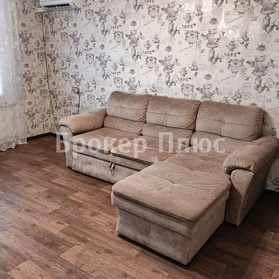 Сдаю 2-к. квартиру, 47 м². Абакан, Пушкина, 100
