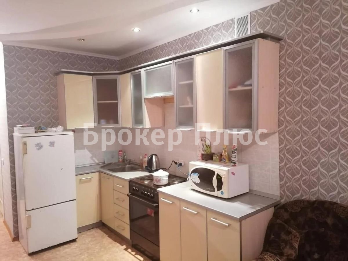 Сдаю 1-к. квартиру, 30 м². Абакан, Трудовая, 9