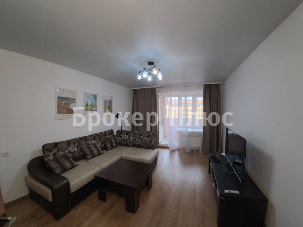 Сдаю 2-к. квартиру, 59.5 м². Абакан, Чертыгашева, 197 В