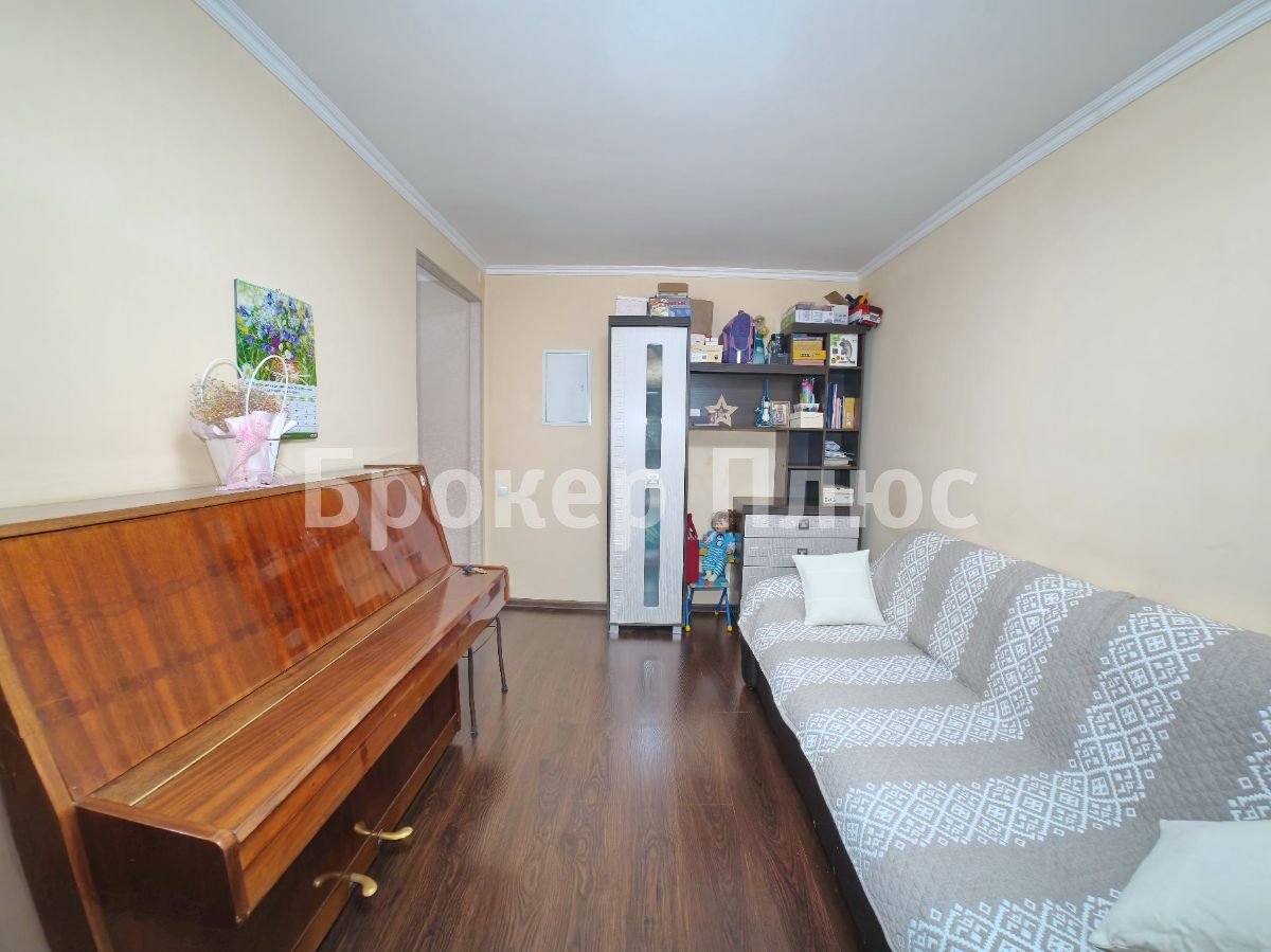 Продаю 2-к. квартиру, 42 м². Абакан, Пушкина, 122