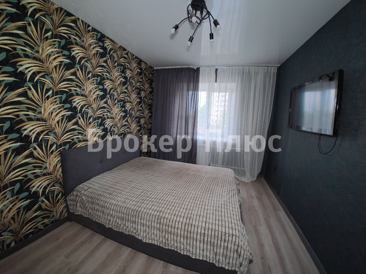 Сдаю 2-к. квартиру, 68 м². Абакан, Дружбы Народов, 49
