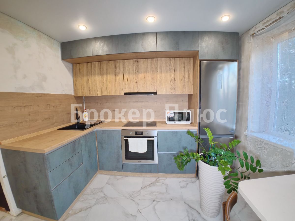 Продаю 2-к. квартиру, 52 м². Абакан, Советская, 136