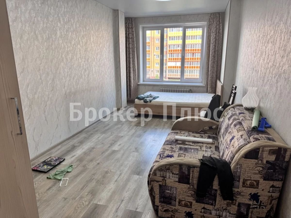 Сдаю 1-к. квартиру, 50 м². Абакан, Генерала Тихонова, 8