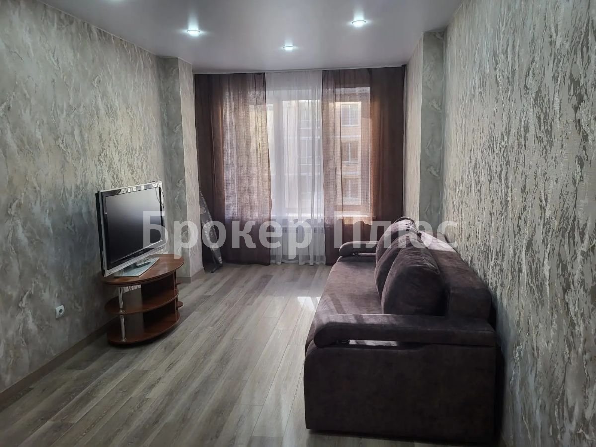 Сдаю 1-к. квартиру, 40 м². Абакан, Трудовая, 84 к2
