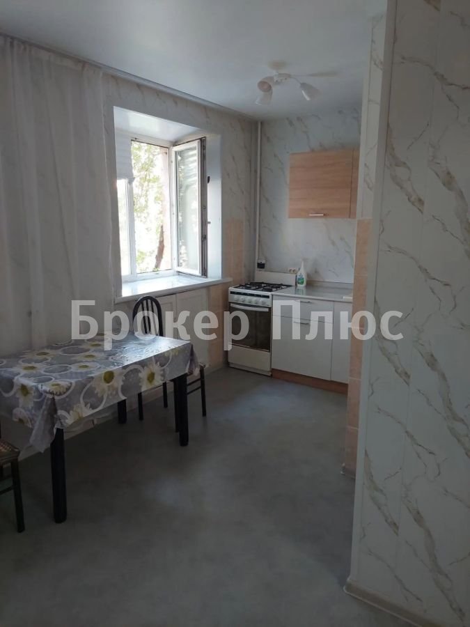 Сдаю 2-к. квартиру, 42 м². Абакан, Щетинкина, 34