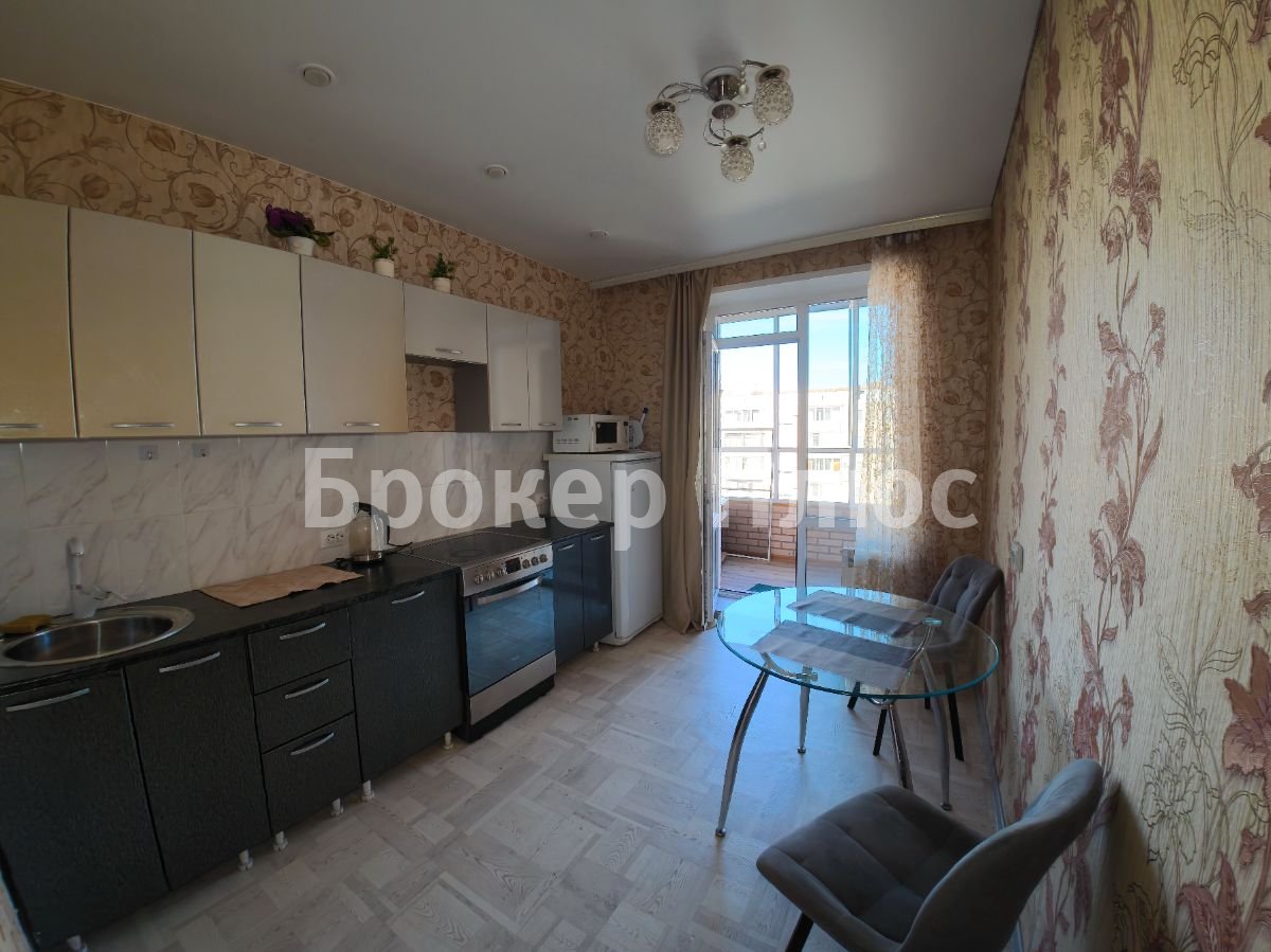 Сдаю 1-к. квартиру, 40 м². Абакан, Советская, 94